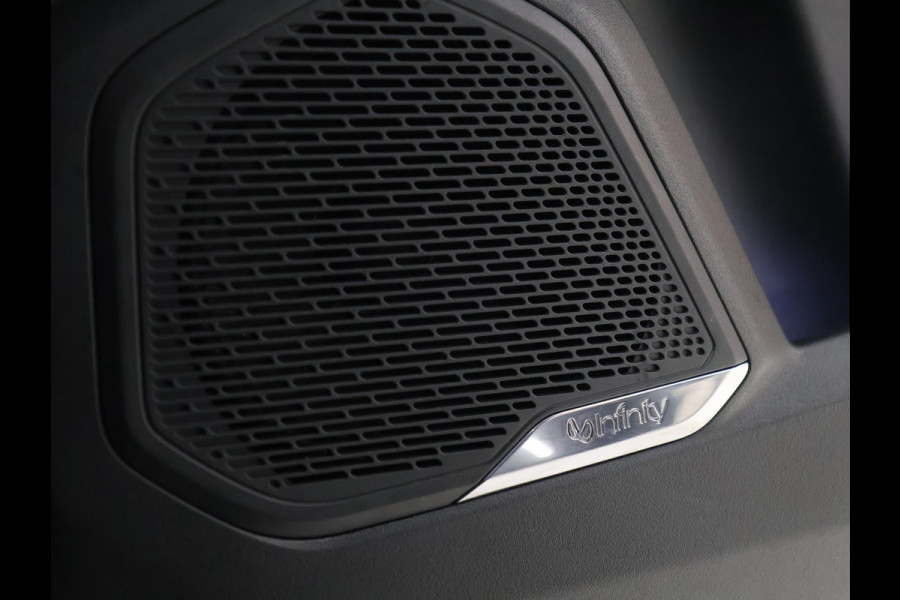Lynk & Co 01 1.5 [SCHUIFKANTELDAK, TREKHAAK, APPLE CARPLAY, ANDROID, ADAPTIVE CRUISE CONTROL, STOELVERWARMING, MEMORY SEATS, CAMERA, DIGITAL DASH, INFINITY SOUND SYSTEM, DRAADLOOS OPLADEN, ELEKTRISCHE ACHTERK
