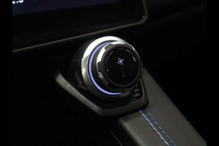 Lynk & Co 01 1.5 [SCHUIFKANTELDAK, TREKHAAK, APPLE CARPLAY, ANDROID, ADAPTIVE CRUISE CONTROL, STOELVERWARMING, MEMORY SEATS, CAMERA, DIGITAL DASH, INFINITY SOUND SYSTEM, DRAADLOOS OPLADEN, ELEKTRISCHE ACHTERK