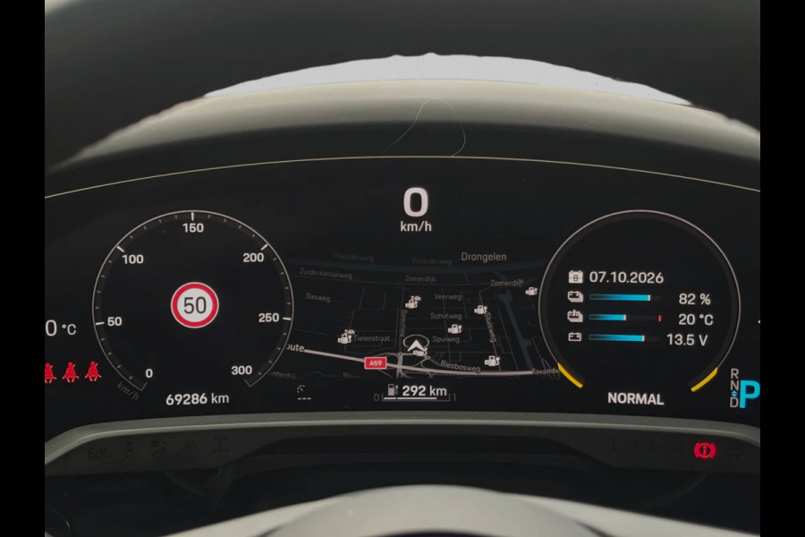 Porsche Taycan 4S Performance Plus 84 kWh (Dealer ondH, Sport Chrono, Panorama, StoelVK, StoelV, Passagiers Display, 360 Cam,Etc))