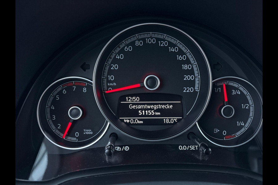 Volkswagen up! 1.0 65 pk | Navigatie via App | Parkeersensoren (achter) | Achteruitrijcamera | Cruise control | Lane assist | Start/Stop systeem |