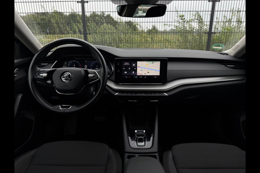 Škoda Octavia Combi 1.0 e-TSI Business Edition | PDC | Carplay | Cruise Control | Eerste eigenaar |