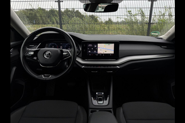 Škoda Octavia Combi 1.0 e-TSI Business Edition | PDC | Carplay | Cruise Control | Eerste eigenaar |