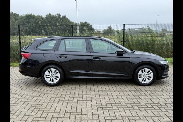 Škoda Octavia Combi 1.0 e-TSI Business Edition | PDC | Carplay | Cruise Control | Eerste eigenaar |