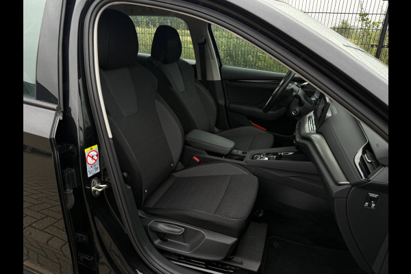 Škoda Octavia Combi 1.0 e-TSI Business Edition | PDC | Carplay | Cruise Control | Eerste eigenaar |