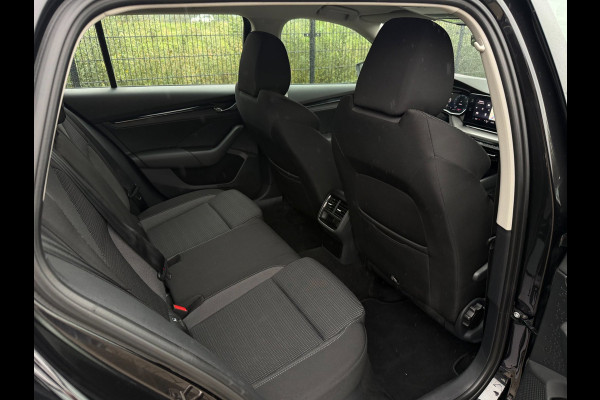 Škoda Octavia Combi 1.0 e-TSI Business Edition | PDC | Carplay | Cruise Control | Eerste eigenaar |