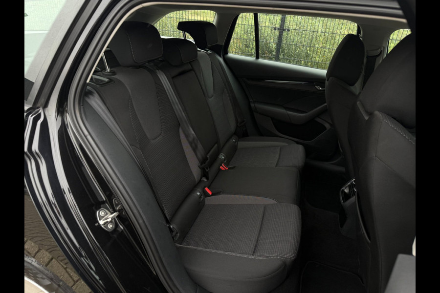 Škoda Octavia Combi 1.0 e-TSI Business Edition | PDC | Carplay | Cruise Control | Eerste eigenaar |