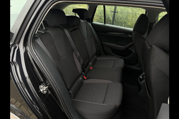 Škoda Octavia Combi 1.0 e-TSI Business Edition | PDC | Carplay | Cruise Control | Eerste eigenaar |