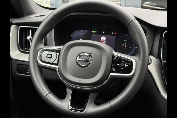 Volvo XC60 2.0 T6 Plug-in hybrid AWD Plus Black Edition SOH 100% | HARMAN KARDON| PANO| CAMERA | STOEL + STUURVERWARMING| PILOT ASSIST| MEMORY STOELEN| ACHTERBANK VERWARMD|