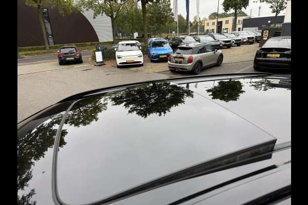 Volvo XC60 2.0 T6 Plug-in hybrid AWD Plus Black Edition SOH 100% | HARMAN KARDON| PANO| CAMERA | STOEL + STUURVERWARMING| PILOT ASSIST| MEMORY STOELEN| ACHTERBANK VERWARMD|