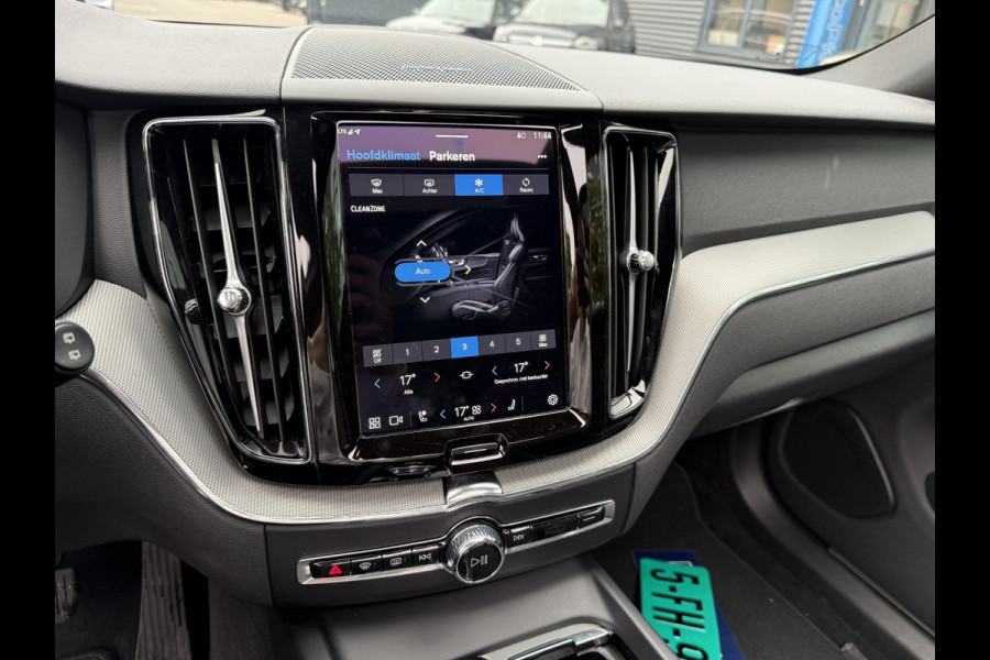 Volvo XC60 2.0 T6 Plug-in hybrid AWD Plus Black Edition SOH 100% | HARMAN KARDON| PANO| CAMERA | STOEL + STUURVERWARMING| PILOT ASSIST| MEMORY STOELEN| ACHTERBANK VERWARMD|