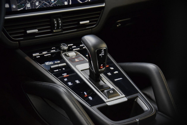 Porsche Cayenne 3.0 E-Hybrid Platinum Edition Navi|Panoramadak|Org.NL|Dealer onderhouden