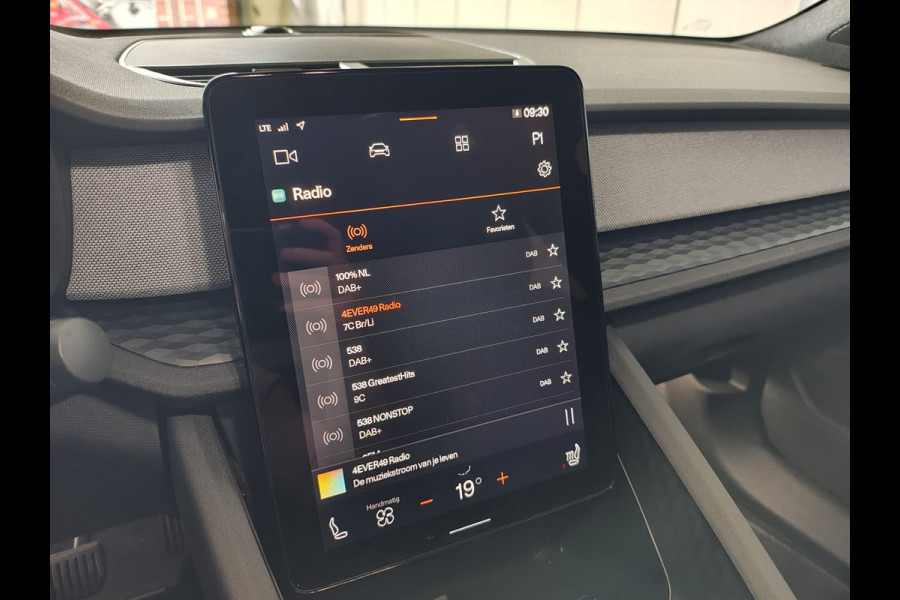 Polestar 2 408PK Dual Motor Long Range 78kWh SOH 90% Google®-Maps Navi Camera Apple Carplay Android Auto Elek.Stoelen Memory Elek.Achterkle Keyless Bluetooth Led Lmv Isofix Rijstrooksensor Origineel Nederlandse Auto Dealeronderhouden