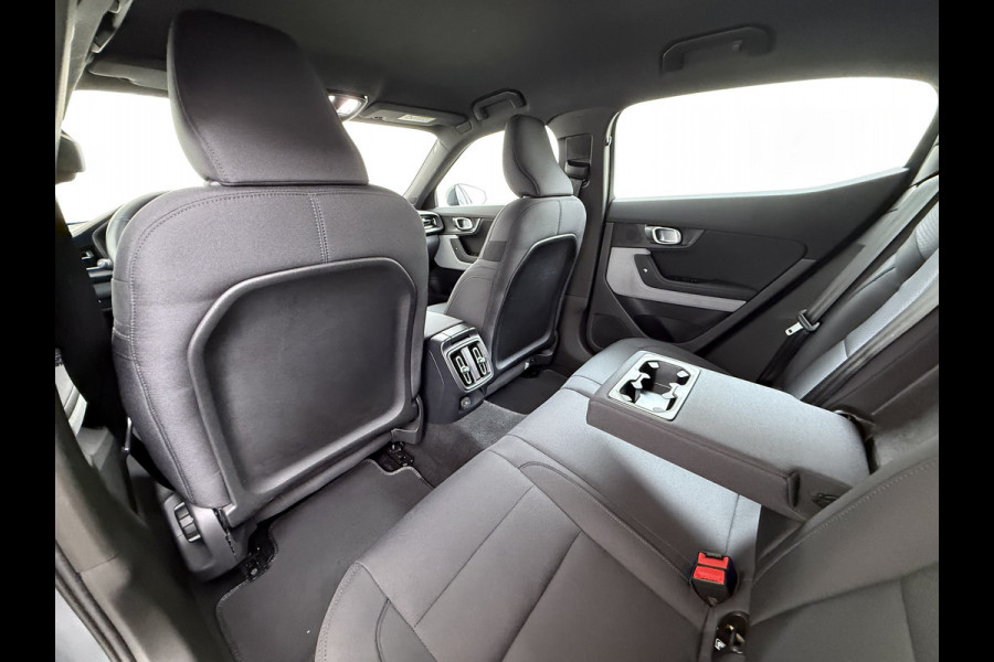 Polestar 2 408PK Dual Motor Long Range 78kWh SOH 90% Google®-Maps Navi Camera Apple Carplay Android Auto Elek.Stoelen Memory Elek.Achterkle Keyless Bluetooth Led Lmv Isofix Rijstrooksensor Origineel Nederlandse Auto Dealeronderhouden