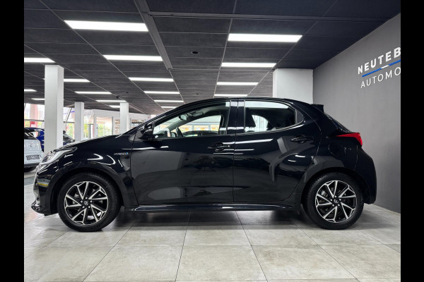 Toyota Yaris 1.5 Hybrid Dynamic| Parkeersen | Cam | Cruise |