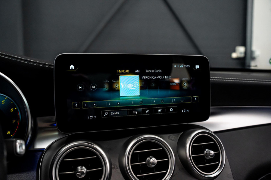 Mercedes-Benz GLC Coupé 200 Premium Plus *LUCHTVERING / AMG-Line / Burmester / Schuif -/ kanteldak  / Keyless-Entry*