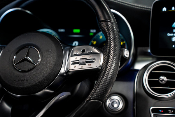 Mercedes-Benz GLC Coupé 200 Premium Plus *LUCHTVERING / AMG-Line / Burmester / Schuif -/ kanteldak  / Keyless-Entry*