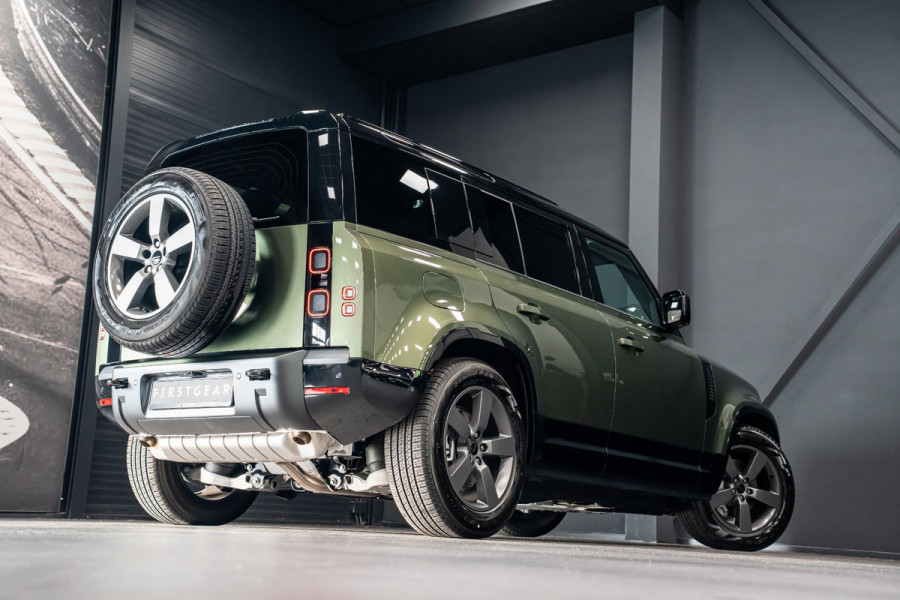 Land Rover Defender 110 2.0 P300e 110 X-Dynamic SE *Meridian / Luchtvering / Panorama / Memory / Surround-View / Winterpakket*
