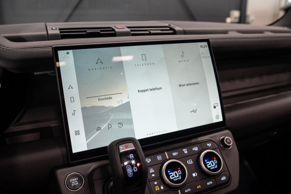Land Rover Defender 110 2.0 P300e 110 X-Dynamic SE *Meridian / Luchtvering / Panorama / Memory / Surround-View / Winterpakket*