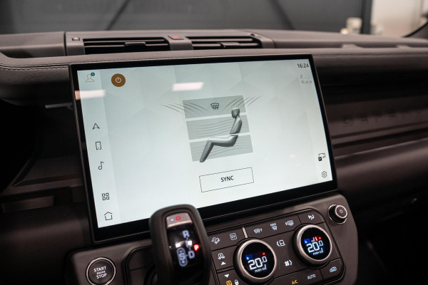 Land Rover Defender 110 2.0 P300e 110 X-Dynamic SE *Meridian / Luchtvering / Panorama / Memory / Surround-View / Winterpakket*