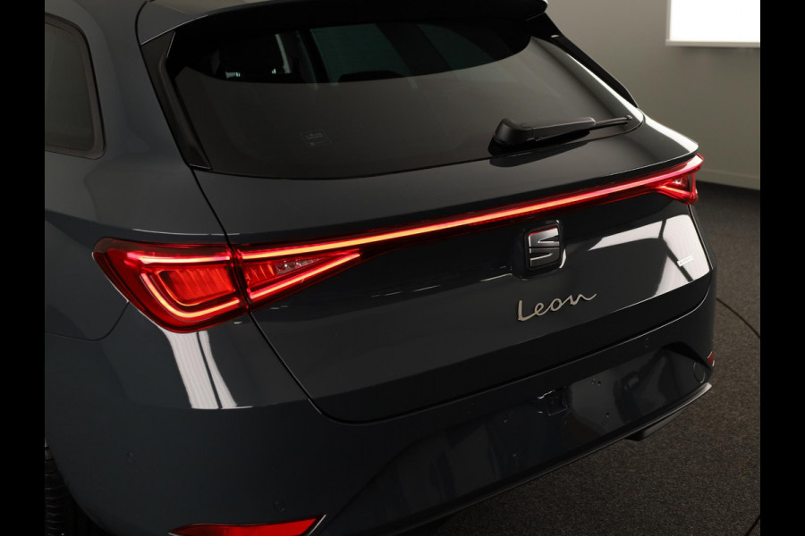 Seat Leon Sportstourer 1.5 TSI e-Hybrid Style Business Intense | Technology Pakket | Keyless Entry | Verwarmbare Voorstoelen + Stuurwiel | Elektr. Achterklep | Nu 4.500,00,- Korting!