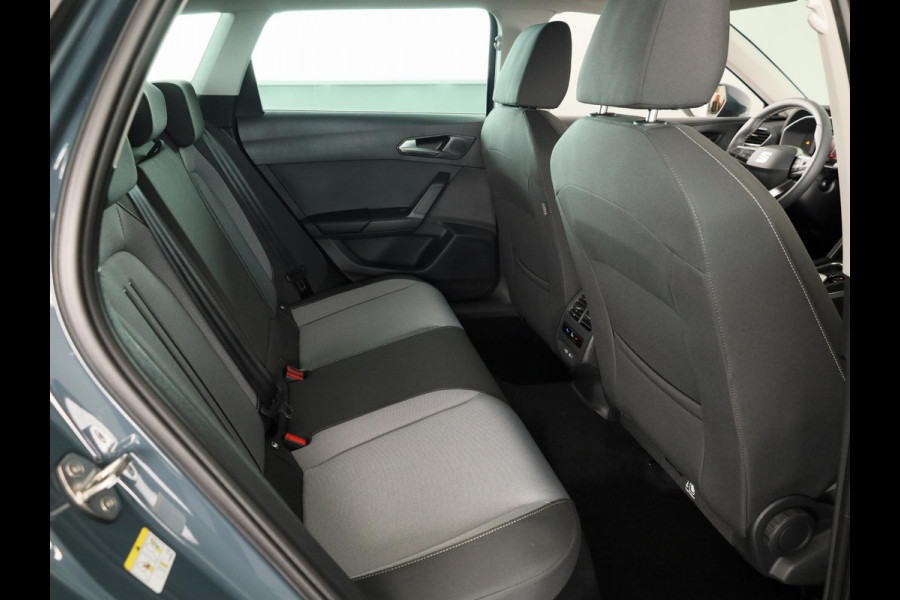 Seat Leon Sportstourer 1.5 TSI e-Hybrid Style Business Intense | Technology Pakket | Keyless Entry | Verwarmbare Voorstoelen + Stuurwiel | Elektr. Achterklep | Nu 4.500,00,- Korting!