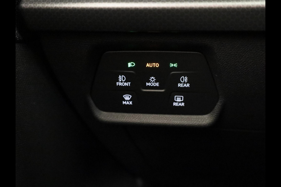Seat Leon Sportstourer 1.5 TSI e-Hybrid Style Business Intense | Technology Pakket | Keyless Entry | Verwarmbare Voorstoelen + Stuurwiel | Elektr. Achterklep | Nu 4.500,00,- Korting!