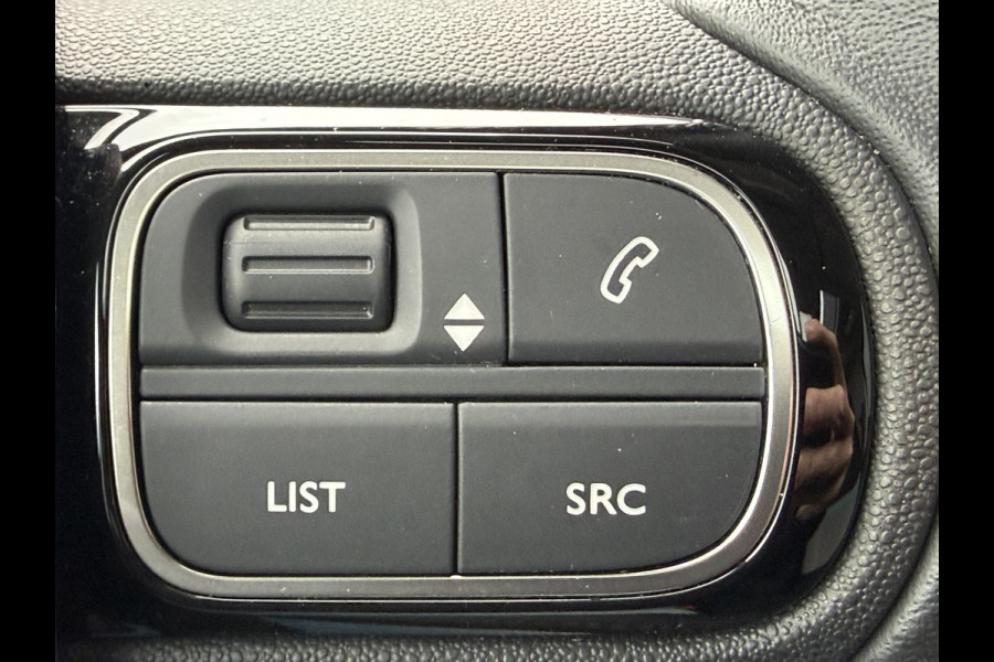 Citroën Berlingo 130pk BlueHDI Shine (Trekhaak - Panoramadak - Adaptieve Cruise Controle - Stoelverwarming - Parkeersensoren V+A - Camera - Autom