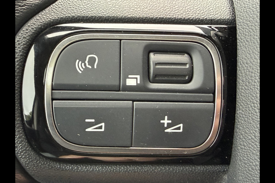 Citroën Berlingo 130pk BlueHDI Shine (Trekhaak - Panoramadak - Adaptieve Cruise Controle - Stoelverwarming - Parkeersensoren V+A - Camera - Autom