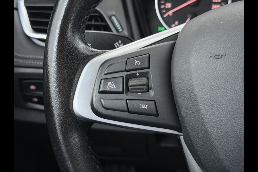 BMW 2 Serie Gran Tourer 218i Automaat Sport Trekhaak Navi Bluetooth Elek.Achterklep Cruise Control Ecc Executive Led Isofix Lmv 17" Regen-Lichtsensor 1.500KG Trekgewicht