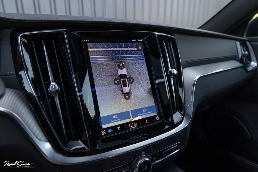 Volvo V60 2.0 T8 Plug-in hybrid AWD Ultimate Dark | Panoramadak | Adaptieve cruise | Blis | Memory | Harman Kardon |