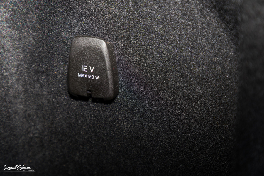 Volvo V60 2.0 T8 Plug-in hybrid AWD Ultimate Dark | Panoramadak | Adaptieve cruise | Blis | Memory | Harman Kardon |