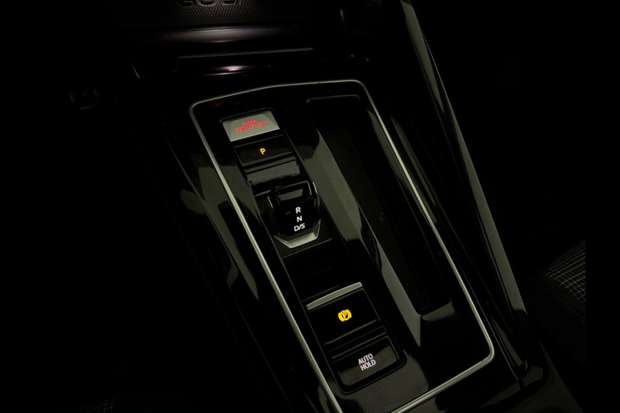 Volkswagen Golf 2.0 TSI GTI Pano|HuD|H/K|Camera|Sfeer|IQ|ACC