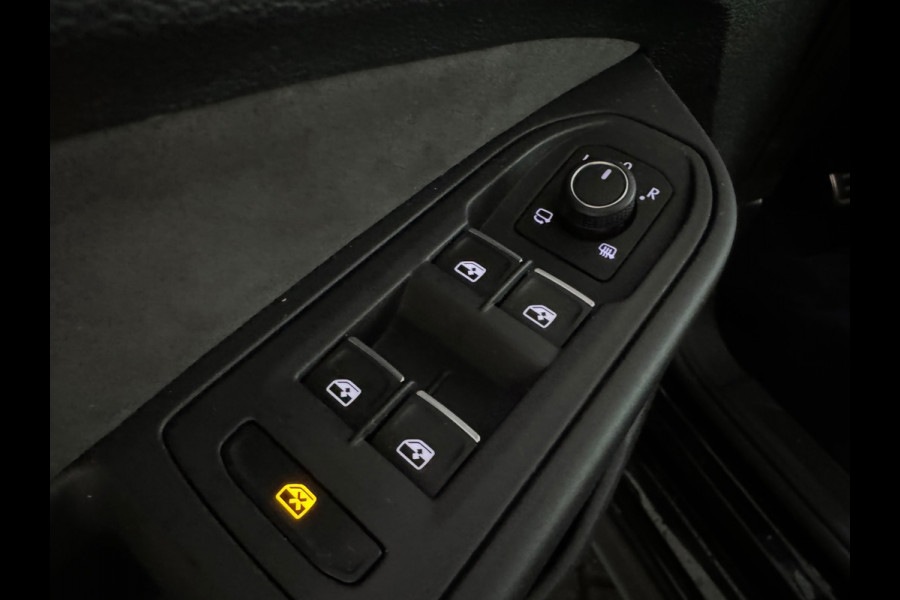 Volkswagen Golf 2.0 TSI GTI Pano|HuD|H/K|Camera|Sfeer|IQ|ACC