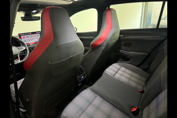 Volkswagen Golf 2.0 TSI GTI Pano|HuD|H/K|Camera|Sfeer|IQ|ACC