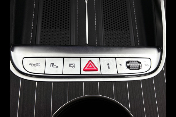 Mercedes-Benz C-Klasse 400 4MATIC Business Solution Luxury 94 kWh | Winterpakket | MBUX Augmented Reality navigatie | Comfortpakket Plus | Massage functie |