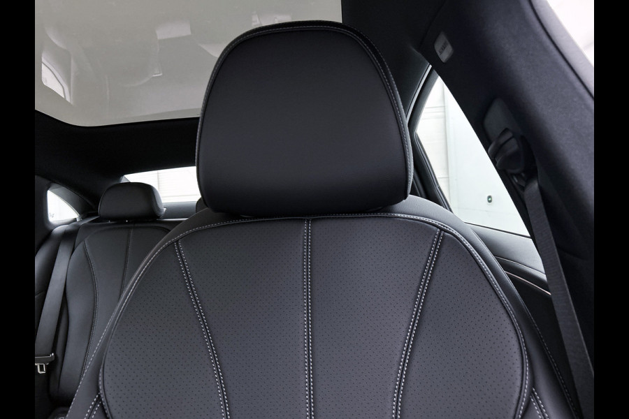 Mercedes-Benz C-Klasse 400 4MATIC Business Solution Luxury 94 kWh | Winterpakket | MBUX Augmented Reality navigatie | Comfortpakket Plus | Massage functie |