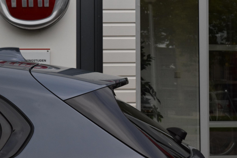 BMW 1-serie 118i|M-Sport|M-stoelen|Elek.klep|18"|Sfeer|Carplay