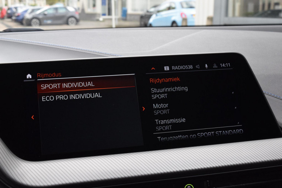 BMW 1-serie 118i|M-Sport|M-stoelen|Elek.klep|18"|Sfeer|Carplay