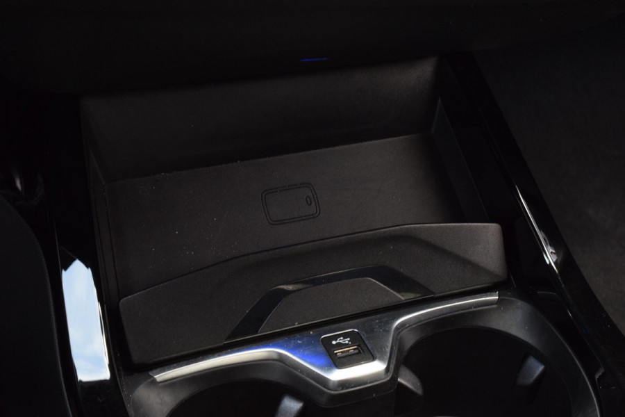 BMW 1-serie 118i|M-Sport|M-stoelen|Elek.klep|18"|Sfeer|Carplay