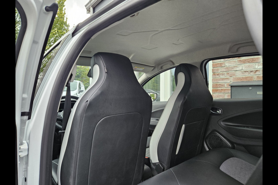 Renault ZOE R135 Intens 52 kWh Koopaccu! SOH 94%! LED! Camera! NAP! Airco/Clima! PDC! Cruise Control! Navigatie!