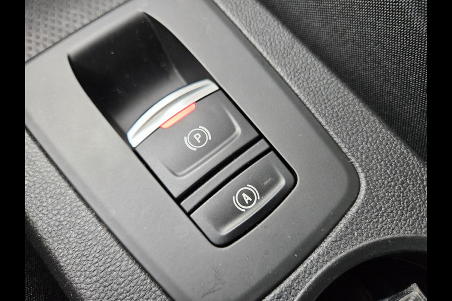 Renault ZOE R135 Intens 52 kWh Koopaccu! SOH 94%! LED! Camera! NAP! Airco/Clima! PDC! Cruise Control! Navigatie!