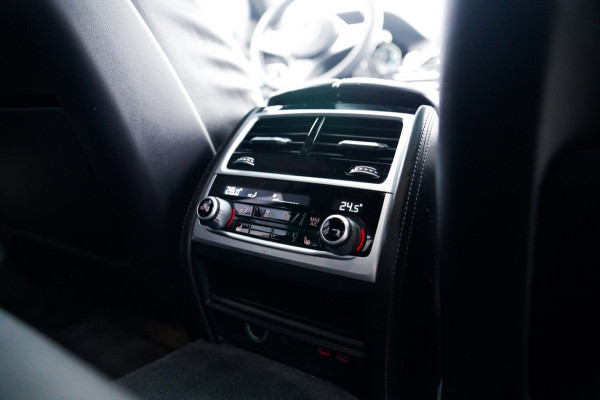 BMW 7 Serie 745e High Executive | Massage | Softclose | Achterbankverwarming | 360 | Head Up Display | Carplay