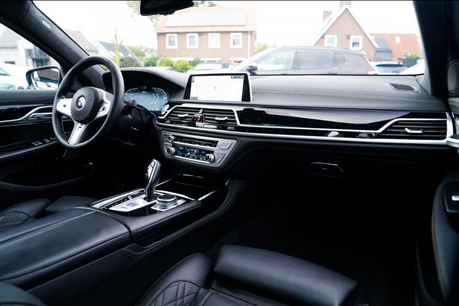 BMW 7 Serie 745e High Executive | Massage | Softclose | Achterbankverwarming | 360 | Head Up Display | Carplay