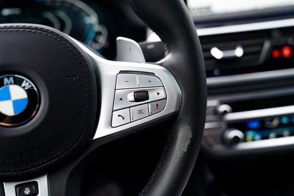 BMW 7 Serie 745e High Executive | Massage | Softclose | Achterbankverwarming | 360 | Head Up Display | Carplay