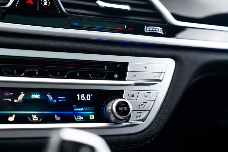 BMW 7 Serie 745e High Executive | Massage | Softclose | Achterbankverwarming | 360 | Head Up Display | Carplay