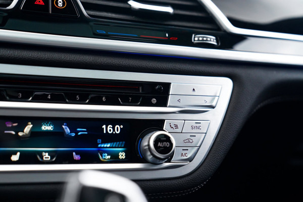 BMW 7 Serie 745e High Executive | Massage | Softclose | Achterbankverwarming | 360 | Head Up Display | Carplay