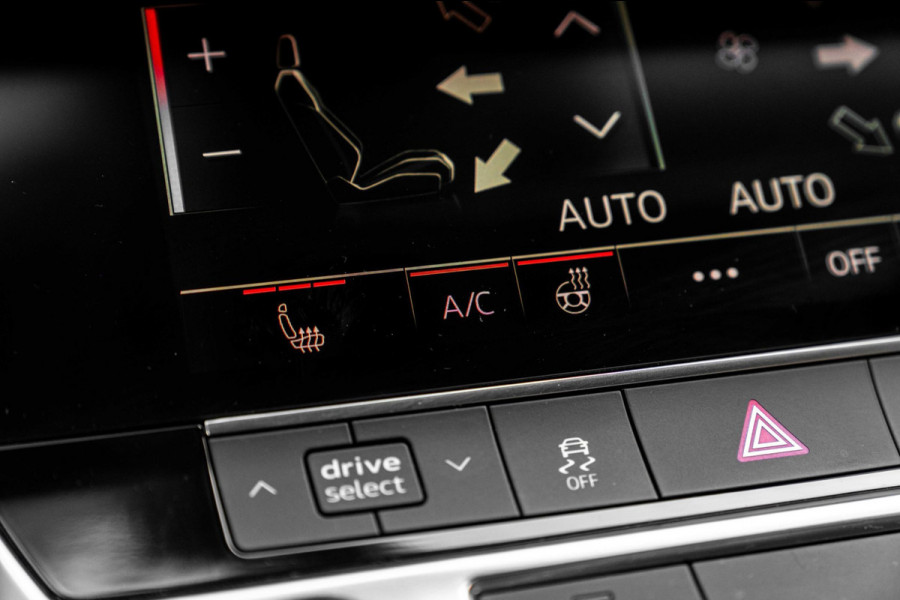 Audi A6 Avant 55 TFSI e Quattro Competition 367 PK Pano Elek. Trekhaak ACC Leder Memory 19''