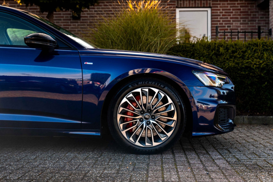 Audi A6 Avant 55 TFSI e Quattro Competition 367 PK Pano Elek. Trekhaak ACC Leder Memory 19''