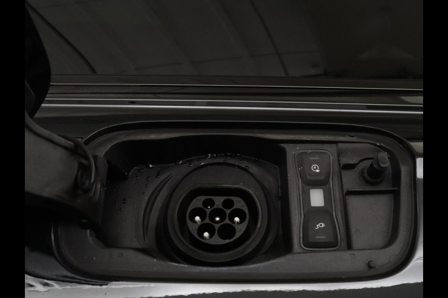 Audi A6 Avant 50 TFSI e quattro 3x S-line | SOH 94,5% | Panoramadak | Half leder | Trekhaak | Stoelverwarming | B&O Sound | Head-up | Camera | Park assist | Carplay