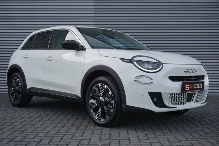 Fiat 600 Hybrid La Prima | Stoel massage | Carplay | Keyless